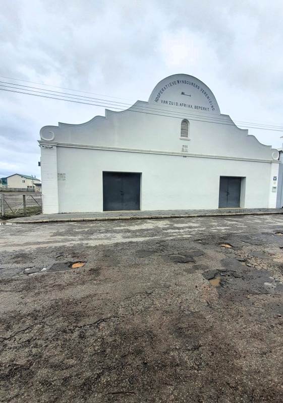 1710  m² Commercial space in Montagu photo number 1