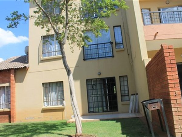 3 Bed Apartment in Sagewood