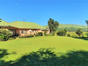 12 ha Smallholding in Richmond