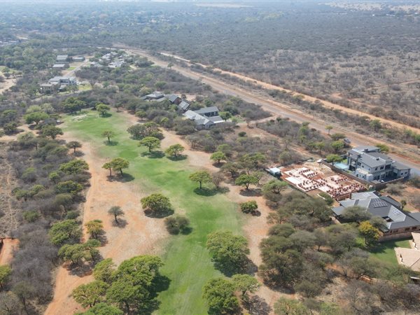 1611 m² Land available in Chroom Park