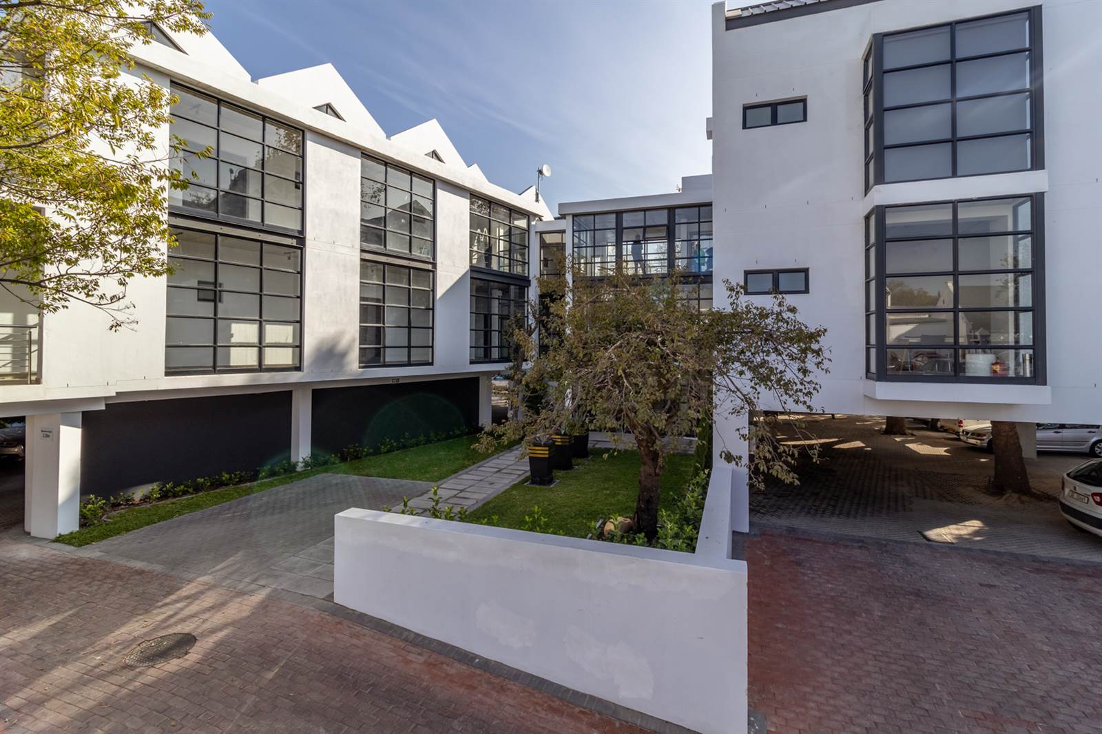 34.6  m² Commercial space in Stellenbosch Central photo number 3