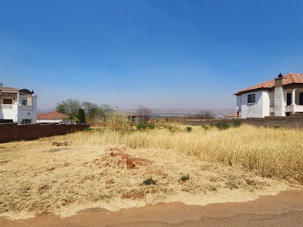 980 m² Land