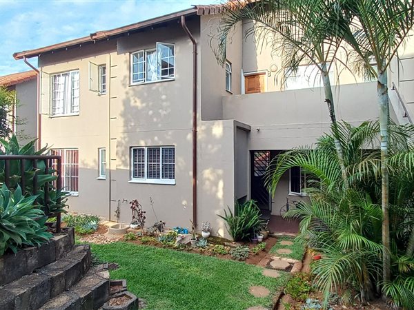 3 Bed Apartment in Newlands
