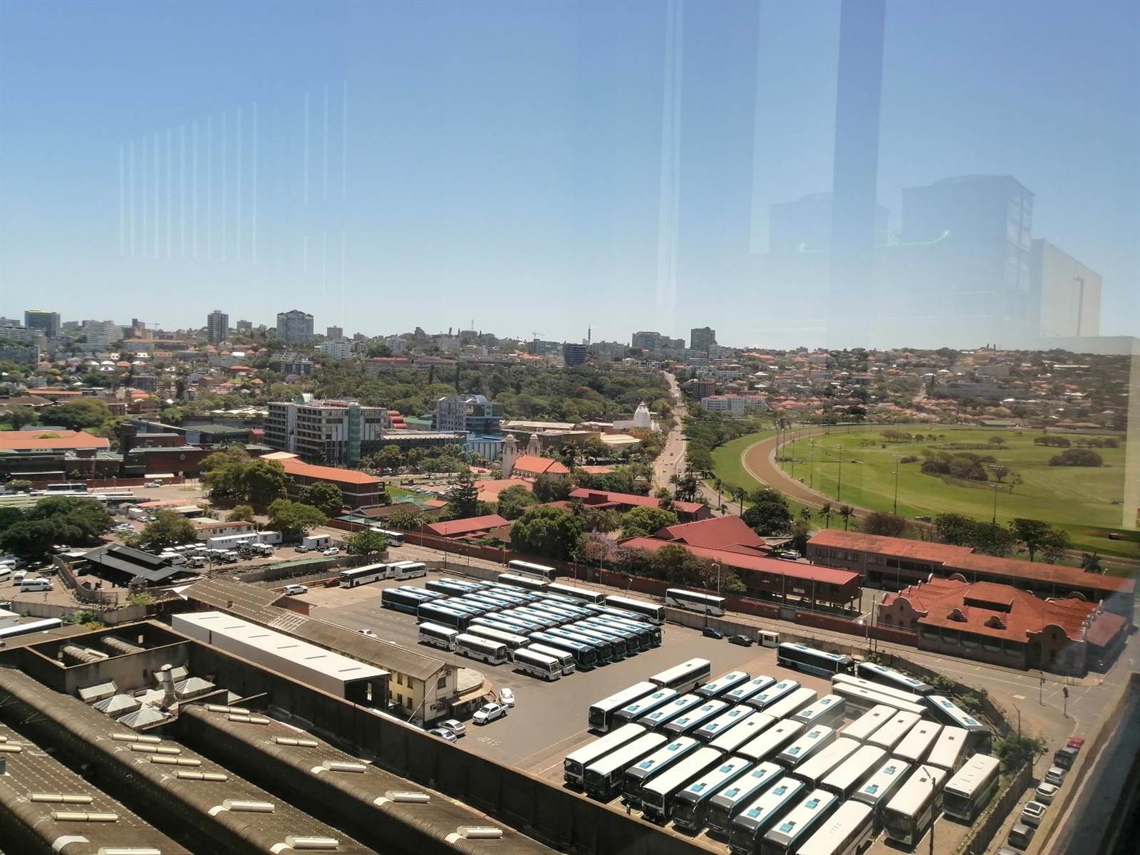 165  m² Commercial space in Durban CBD photo number 1
