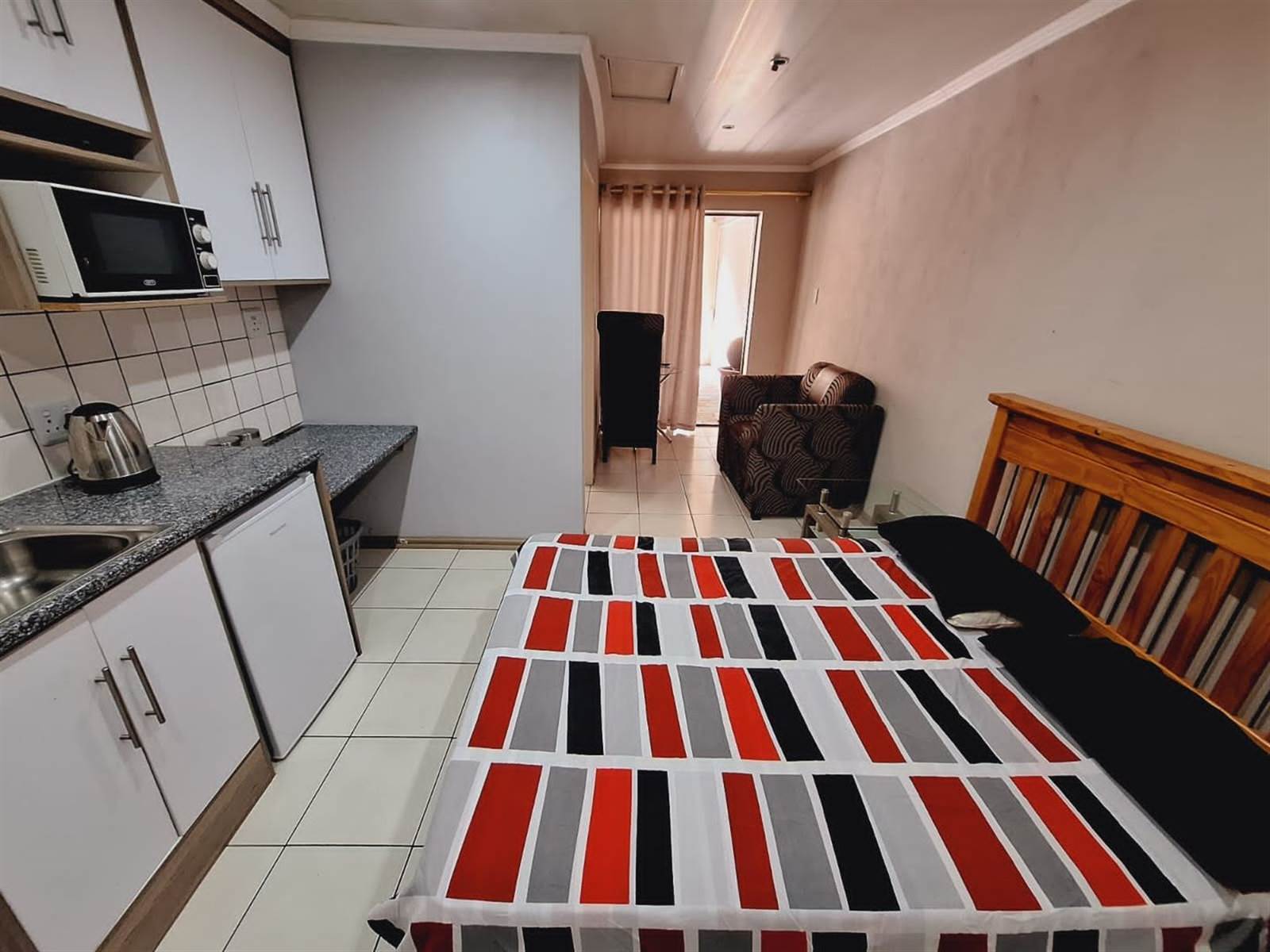 0.5 Bed Flat in Secunda photo number 9