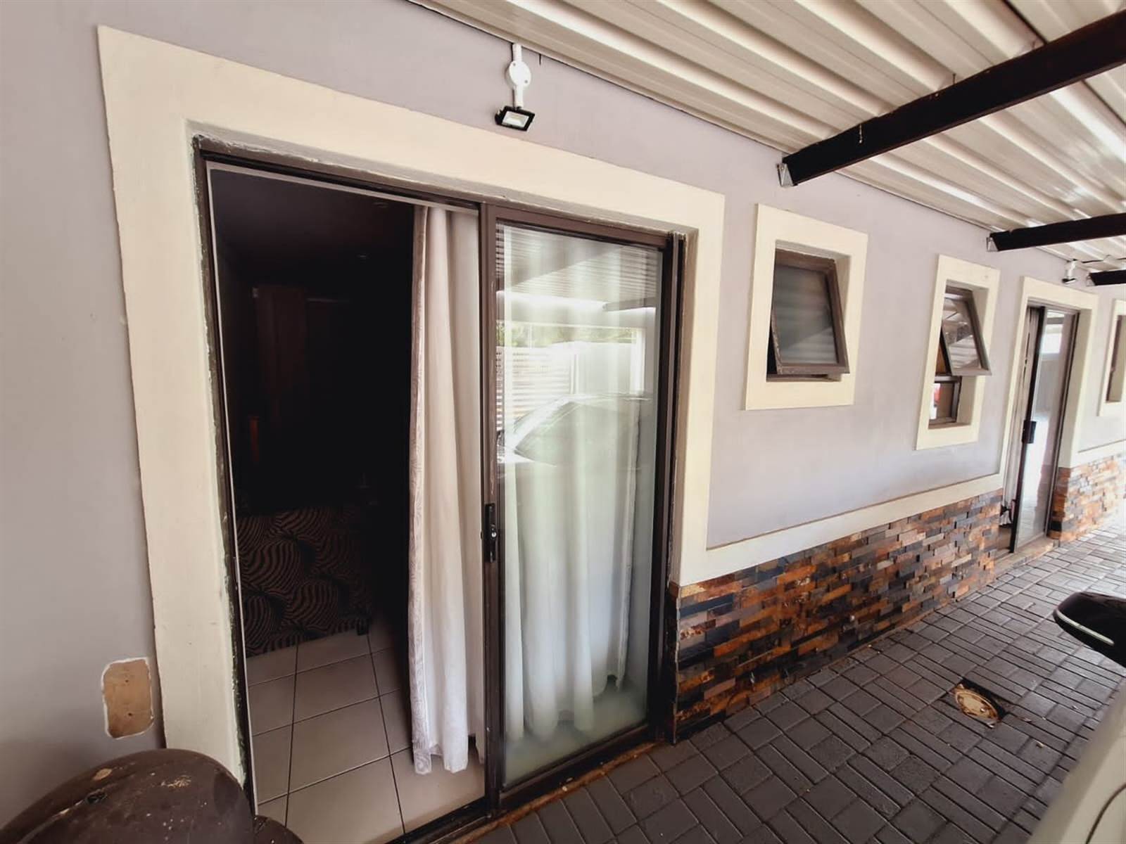 0.5 Bed Flat in Secunda photo number 7