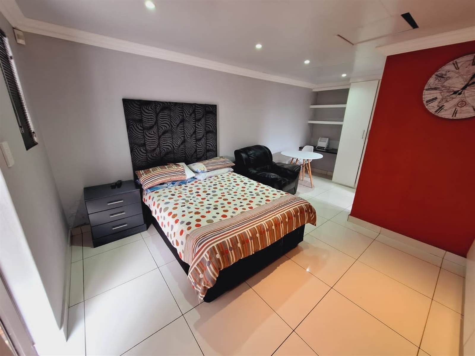 0.5 Bed Flat in Secunda photo number 3