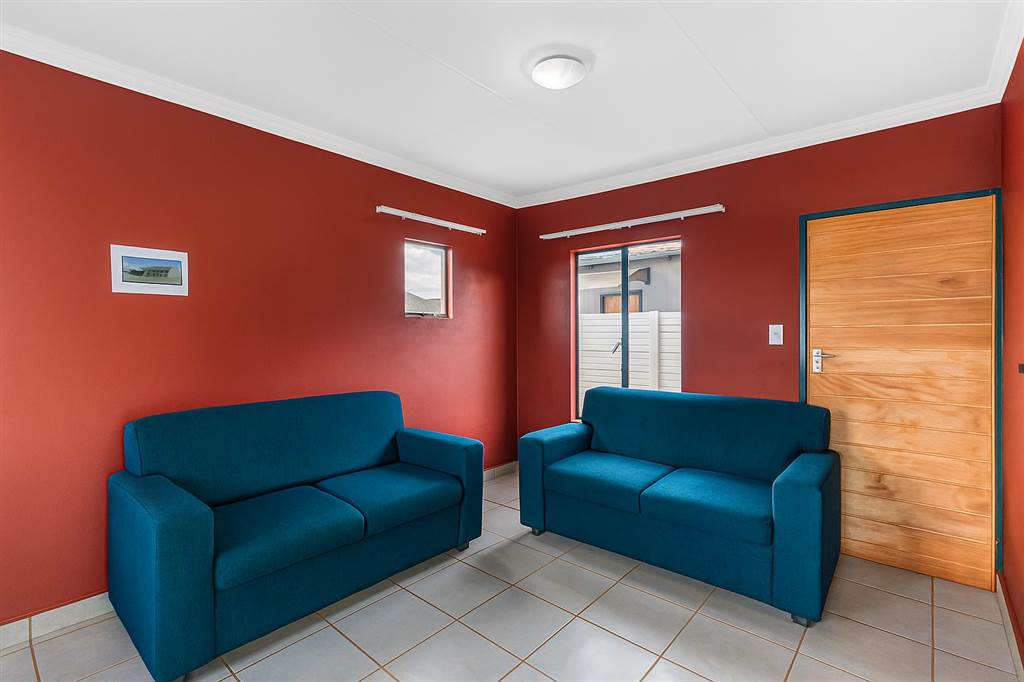 2 Bedroom House 2 Bedroom House