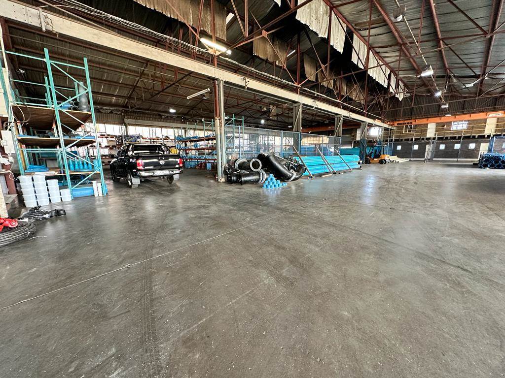 2200  m² Industrial space in Clayville photo number 13