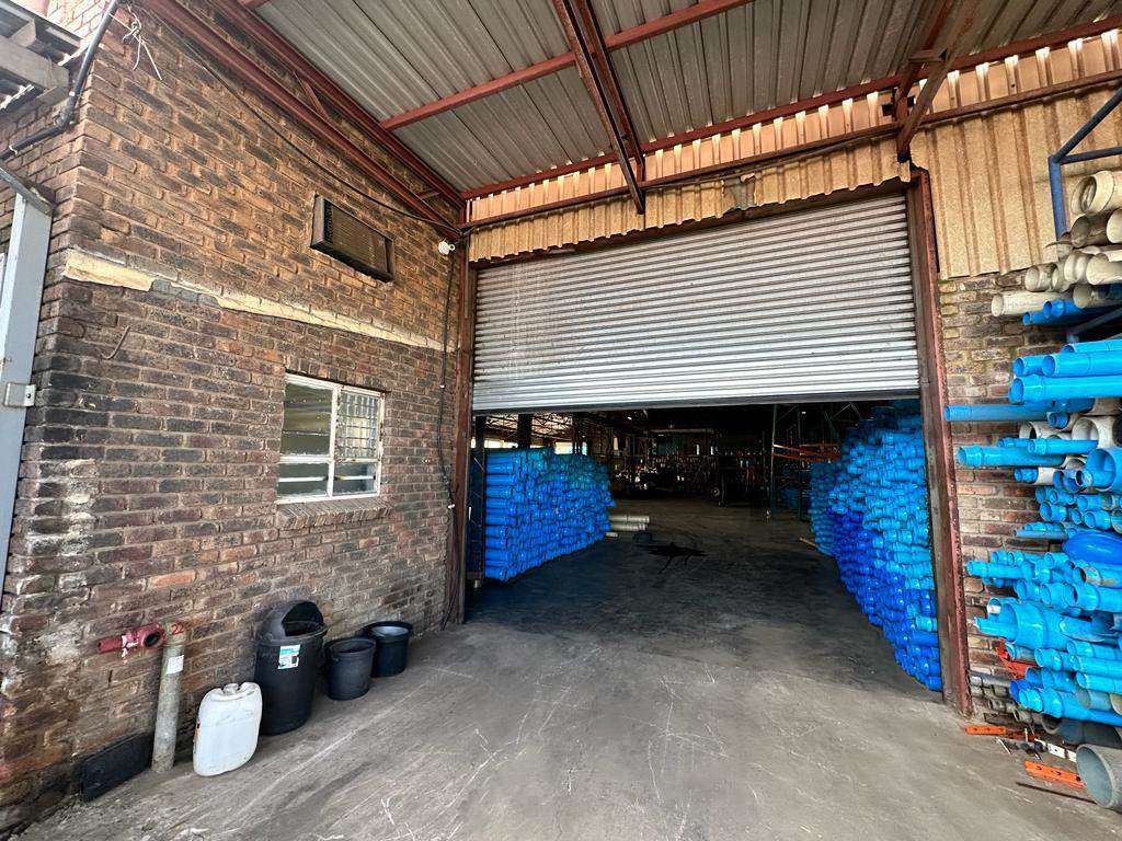 2200  m² Industrial space in Clayville photo number 7