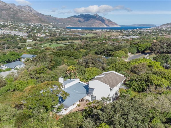 5 Bed House in Hout Bay and surrounds