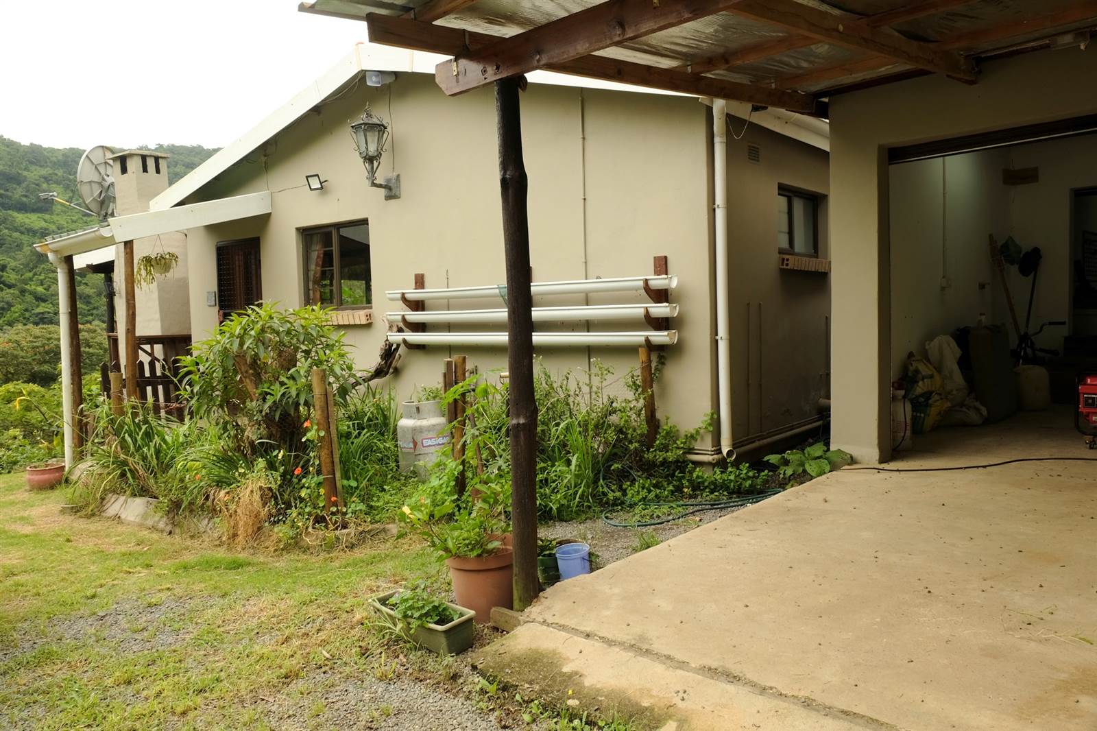 2 Bed House in Port St Johns photo number 6