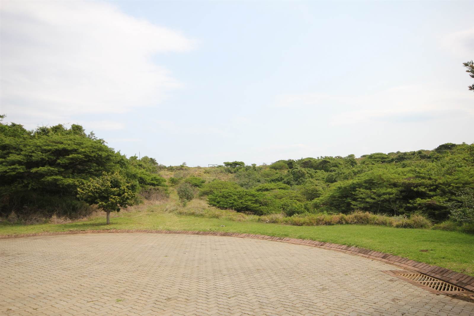 1092 m² Land available in Cintsa photo number 9