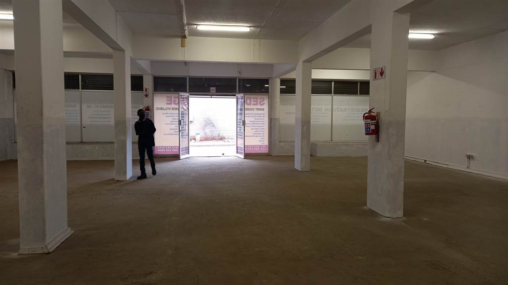 371  m² Retail Space in Pretoria Central photo number 7