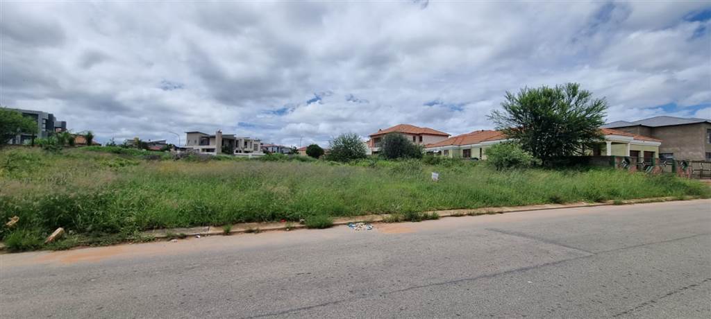 600 m² Land available in Serala View photo number 5