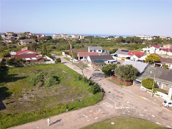 576 m² Land available in Aston Bay
