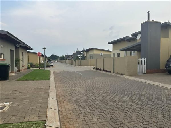 3 Bedroom Townhouse