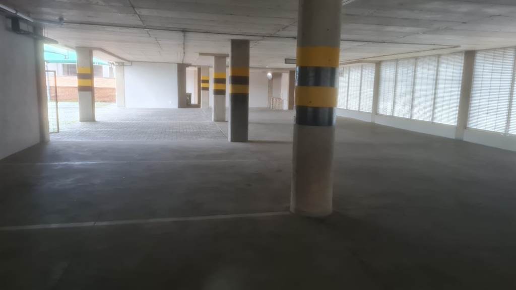 Commercial space in Sonheuwel photo number 9