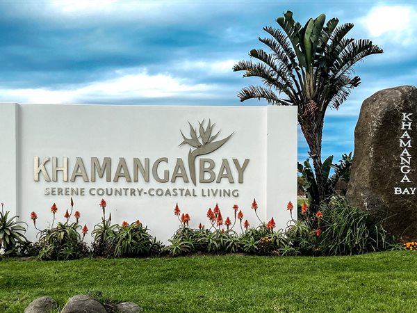 980 m² Land available in Khamanga Bay