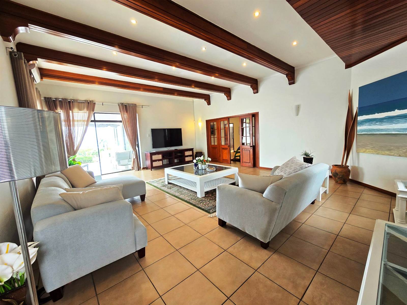 7 Bed House in La Lucia photo number 9