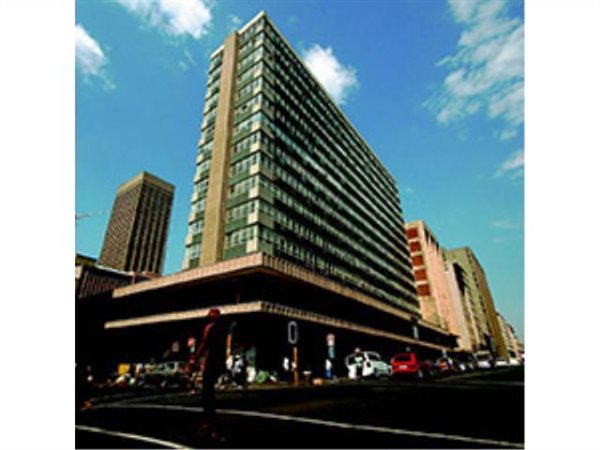 Bachelor apartment in Johannesburg Central