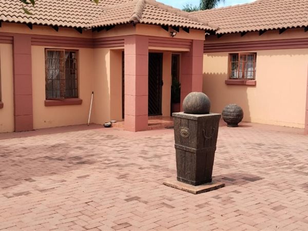 4 Bedroom House