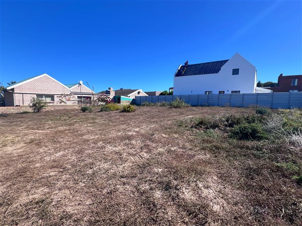 716 m² Land available in Myburgh Park