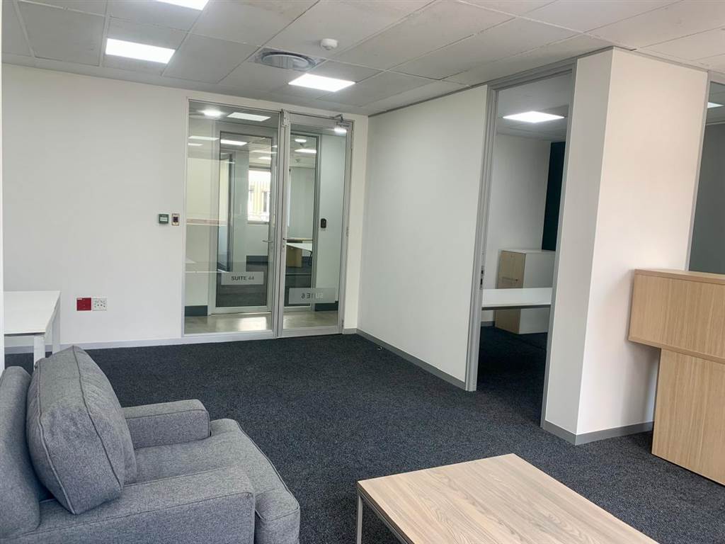 66  m² Office Space in Rosebank photo number 17