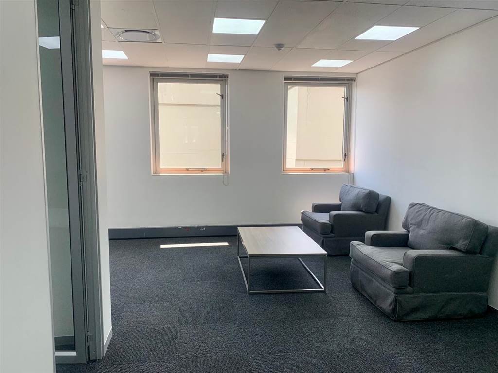 66  m² Office Space in Rosebank photo number 15