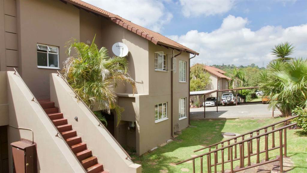3 Bed Apartment in Newlands photo number 26