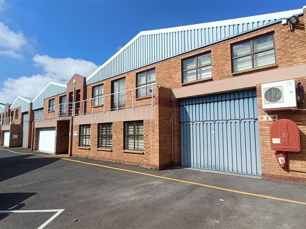 247  m² Industrial space