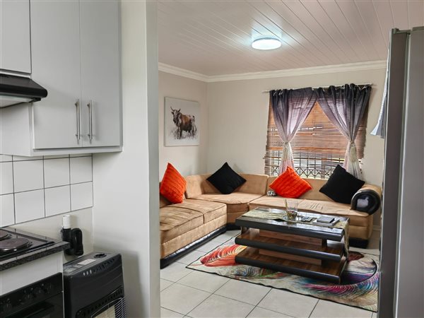 2 Bed Apartment in Lourierpark