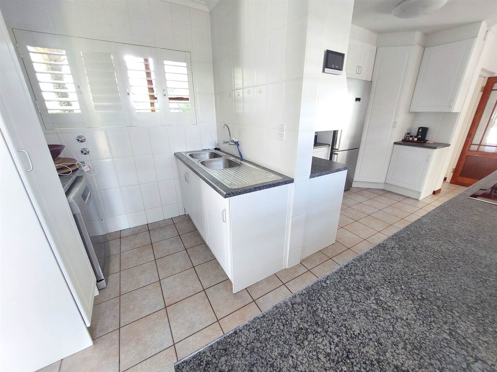 3 Bed House in Hermanus Heights photo number 8