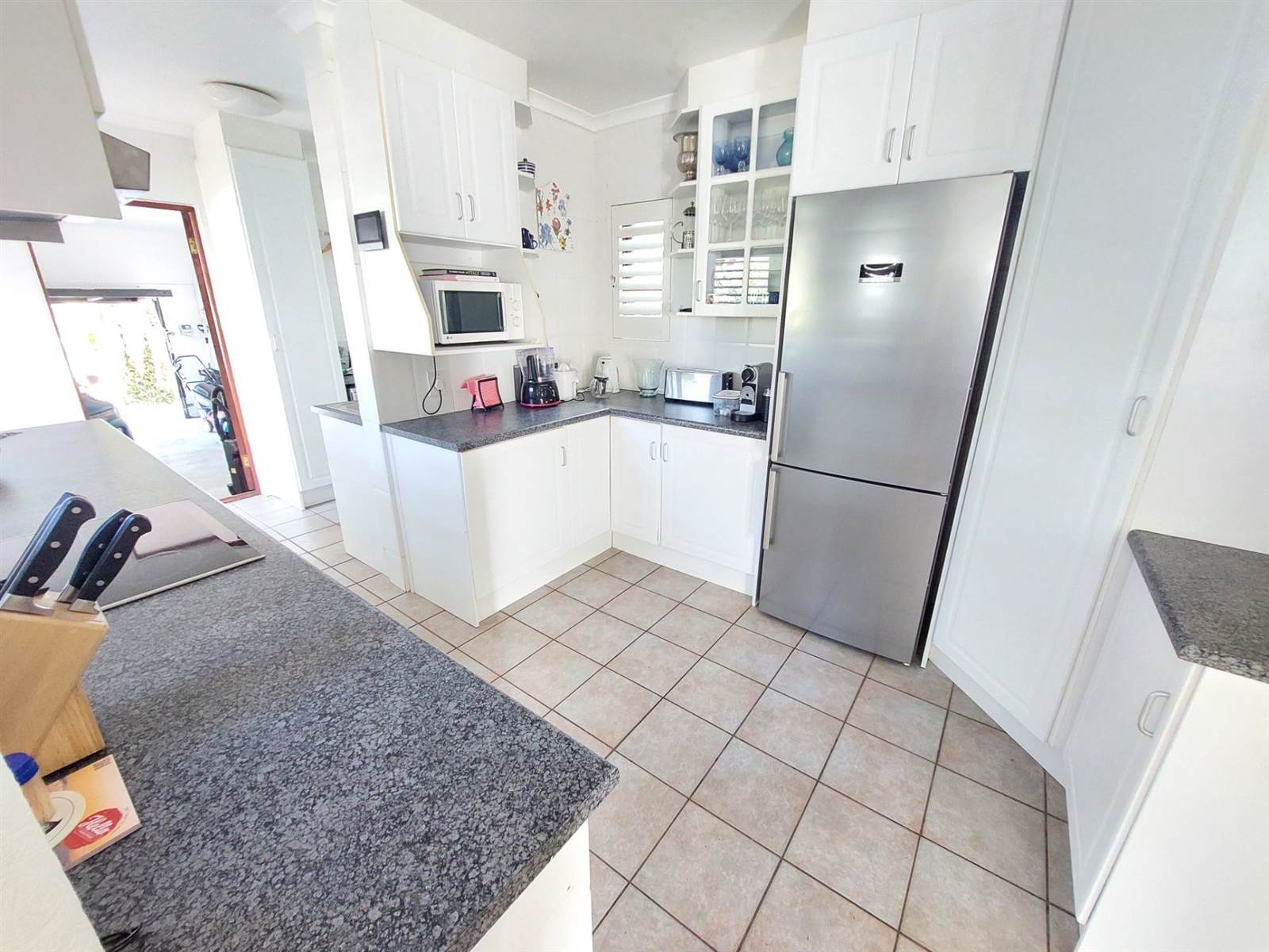 3 Bed House in Hermanus Heights photo number 6