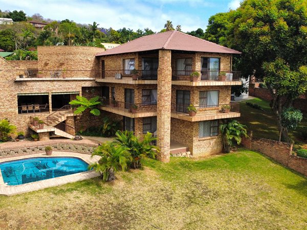 4 Bedroom House 4 Bedroom House