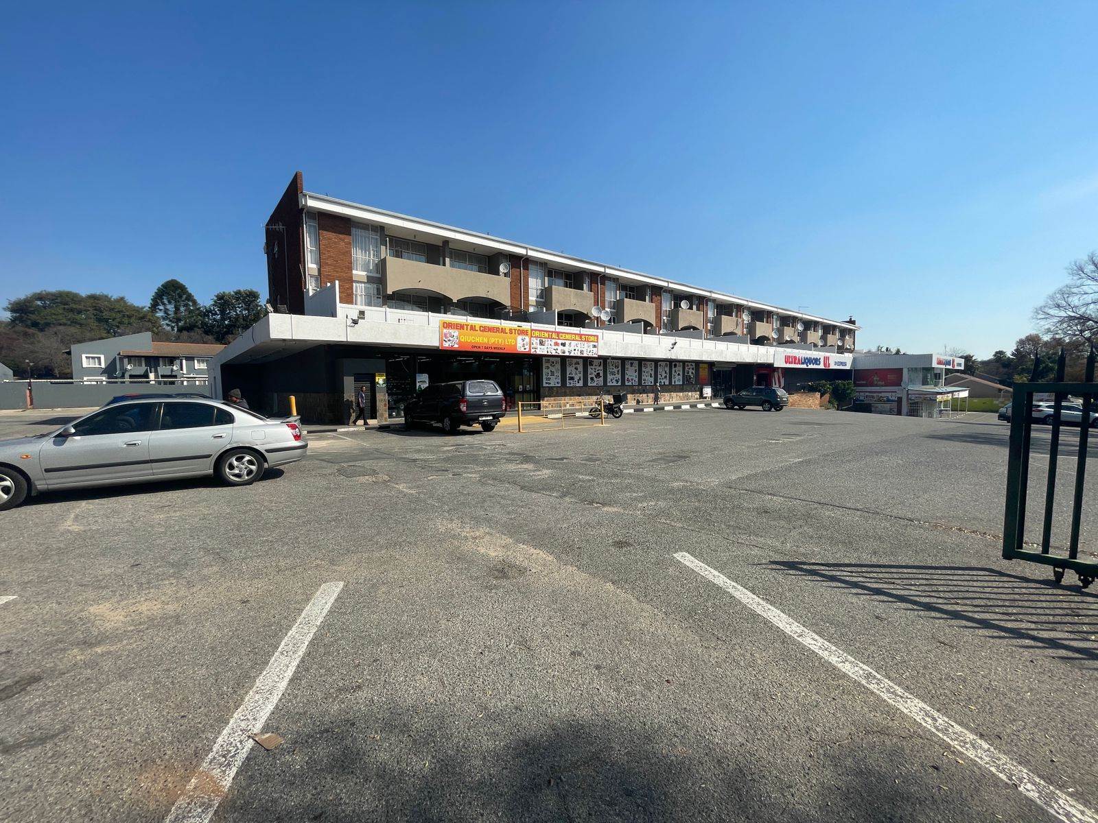 711  m² Commercial space in Malanshof photo number 2