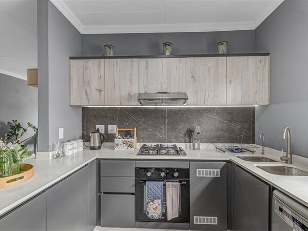 2 Bedroom Townhouse 2 Bedroom Townhouse