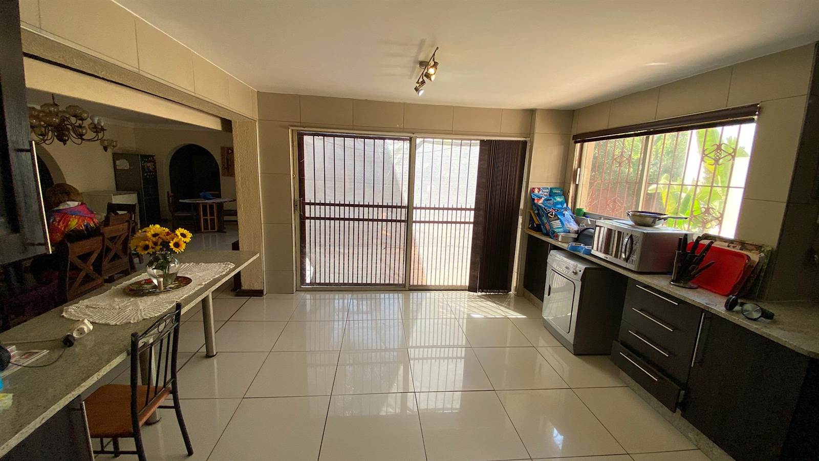 4 Bed House in Carletonville photo number 9