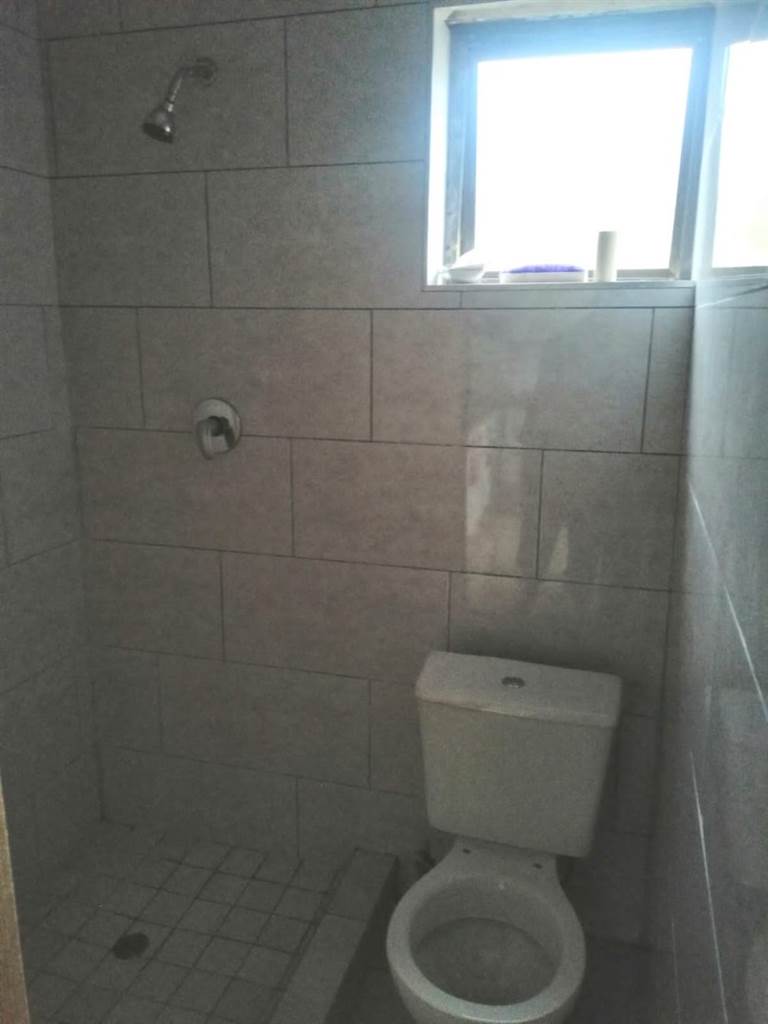5 Bed House in Pietermaritzburg Central photo number 10