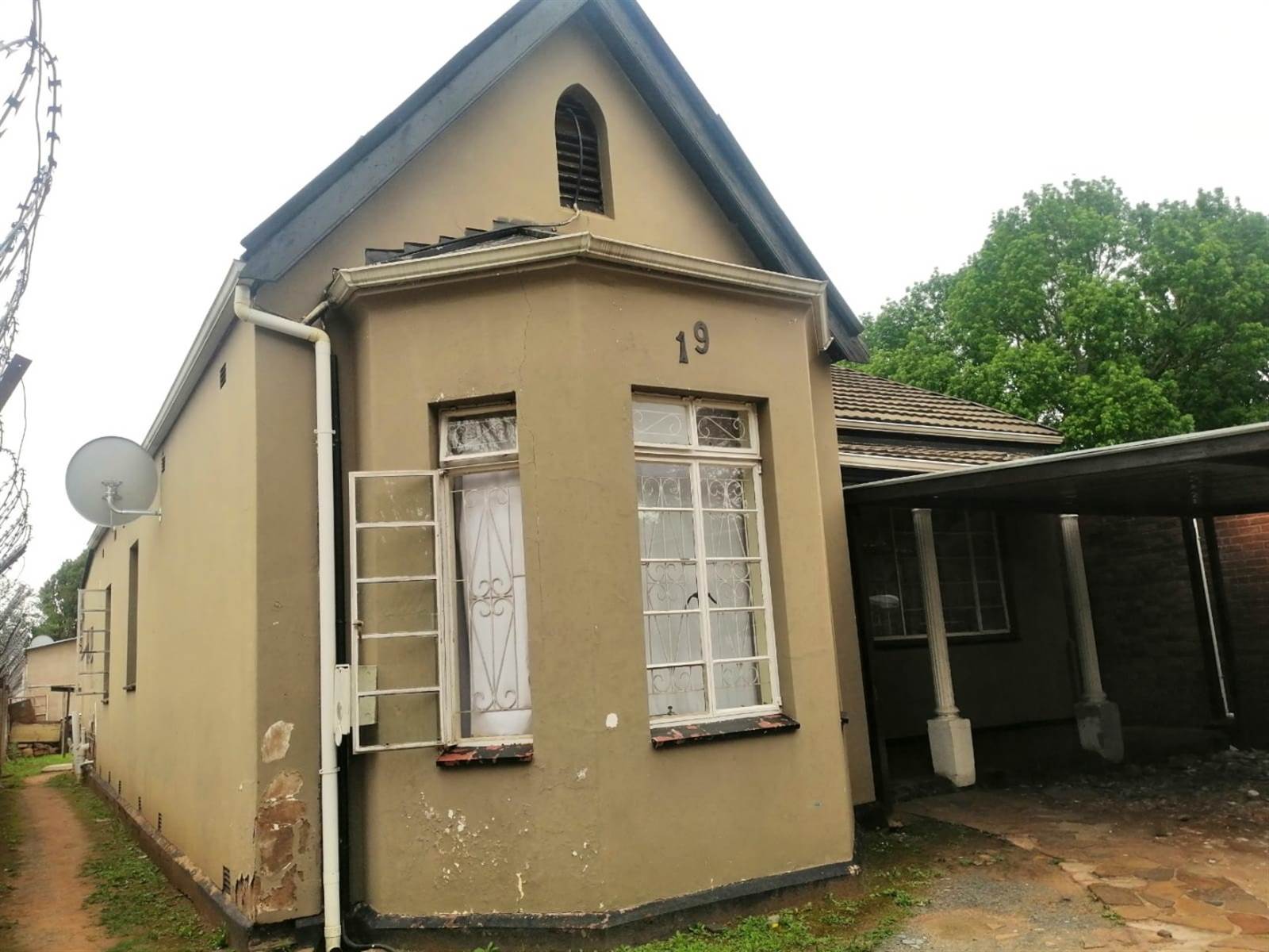 5 Bed House in Pietermaritzburg Central photo number 3