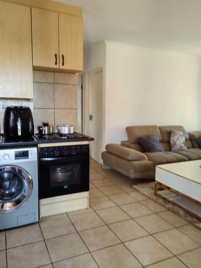 2 Bed Apartment in Castleview photo number 4