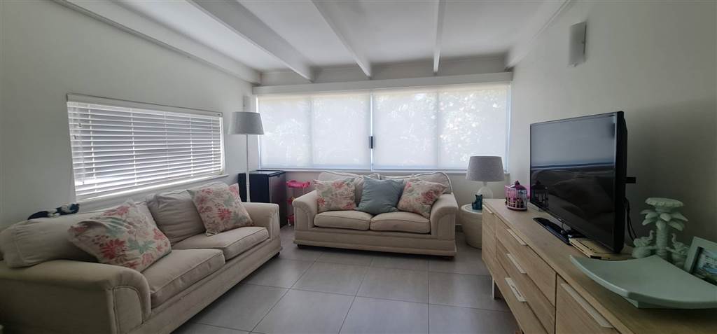 3 Bed Townhouse in Umhlanga Ridge photo number 17