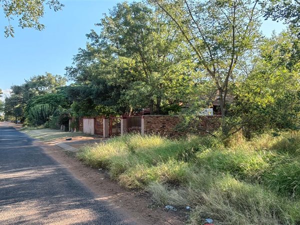 438 m² Land available in Onverwacht