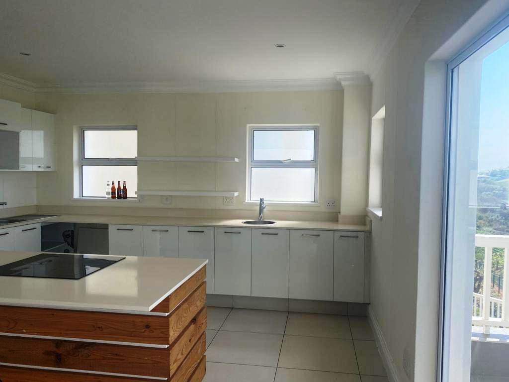 4 Bed Townhouse in La Lucia photo number 3