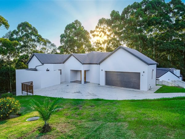 4 Bedroom House 4 Bedroom House