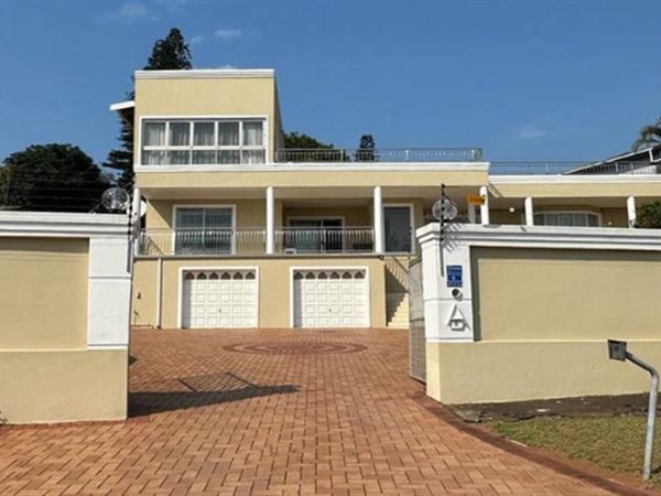 4 Bed House in Athlone Park