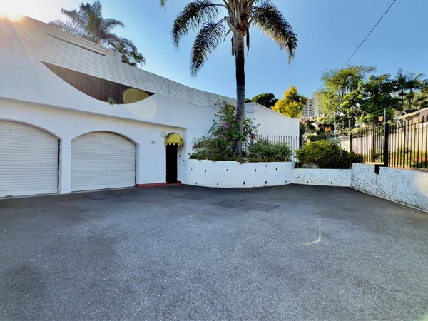 4 Bedroom Townhouse 4 Bedroom Townhouse