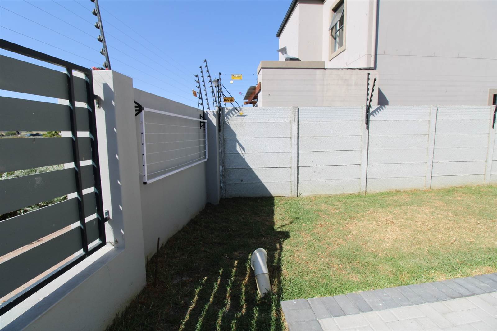 3 Bed Townhouse in Parklands North photo number 22