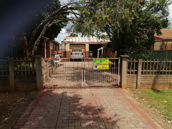3 Bedroom House 3 Bedroom House