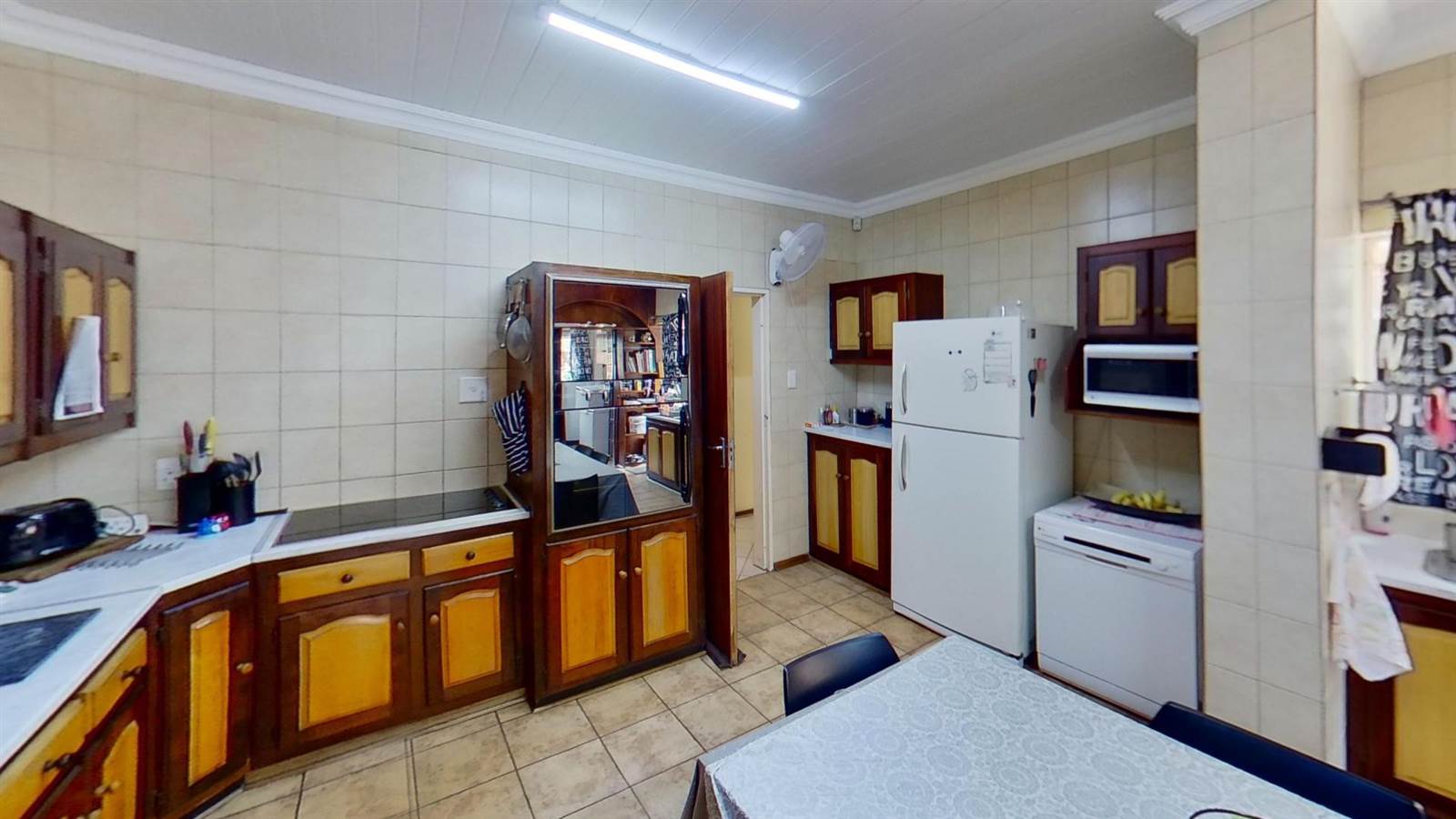 4 Bed House in Jan Cilliers Park photo number 11